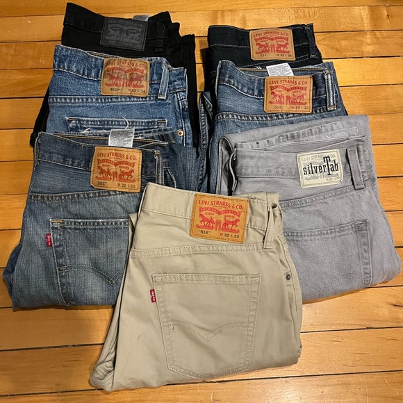 Bundle of 7pants Levi’s 32w (one 33w) for 130$ or 20$/each - Picture 1 of 1